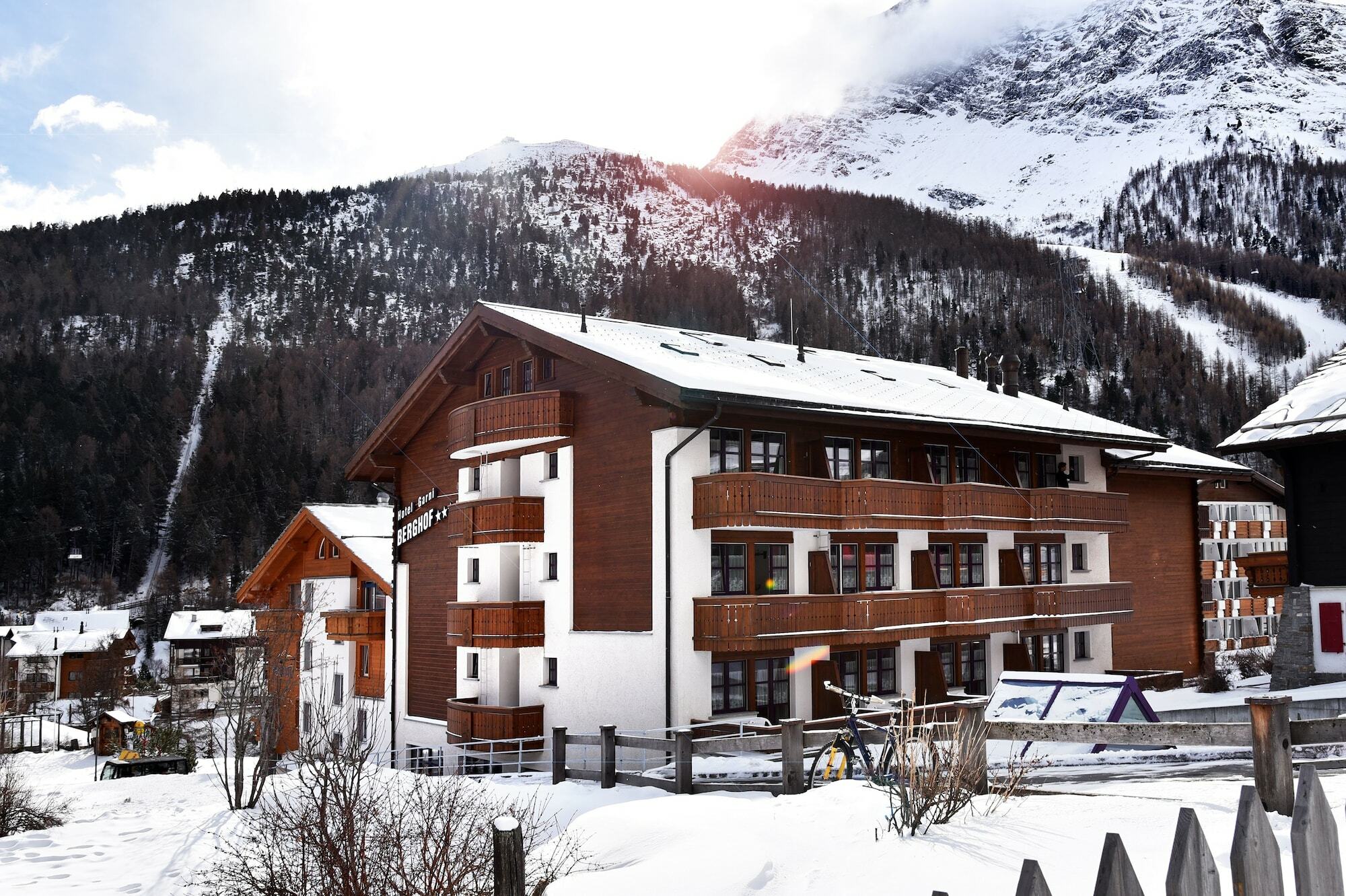 Bed and Breakfast Berghof Garni - The Dom Collection Saas-Fee Zewnętrze zdjęcie